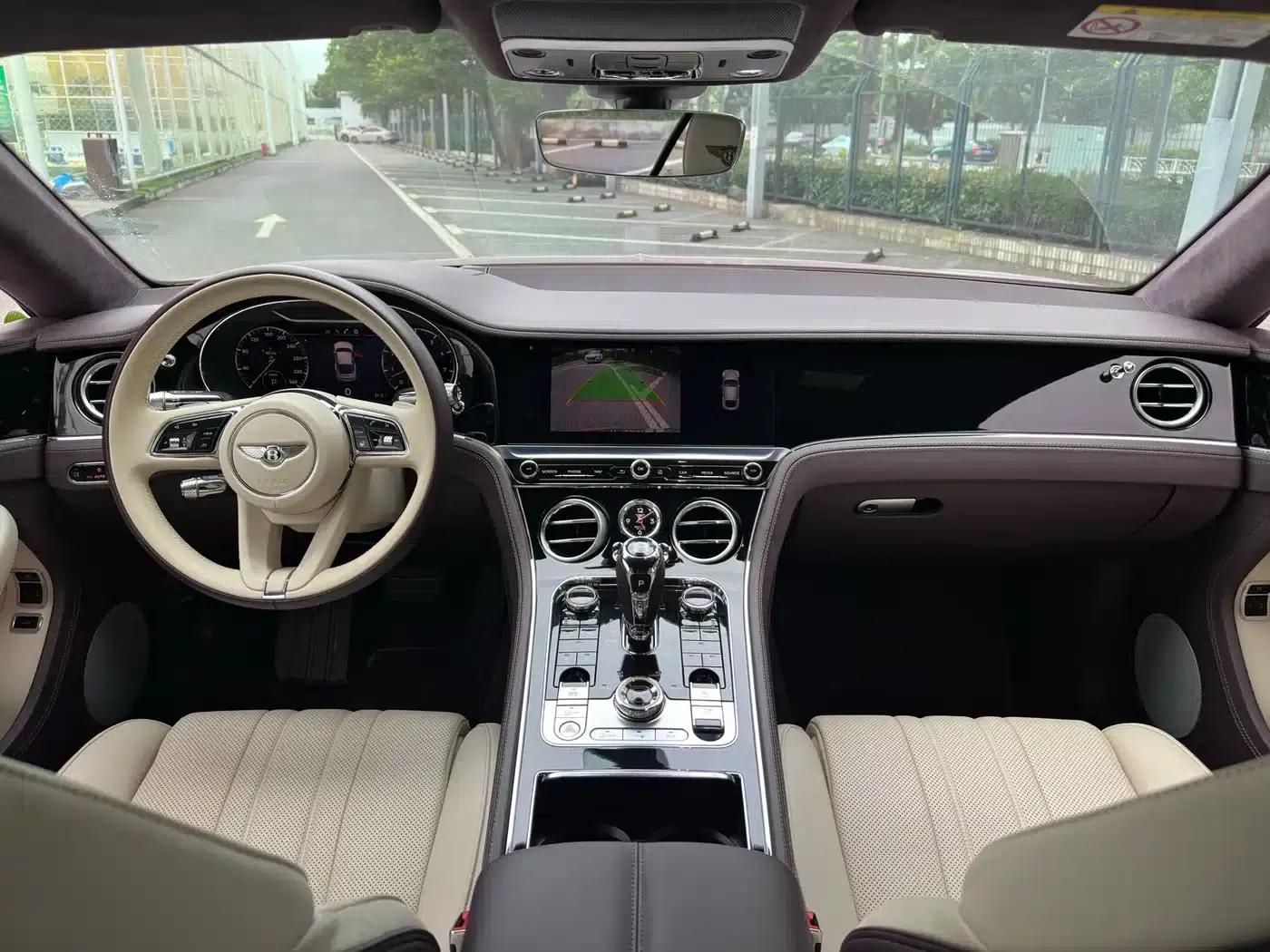 2022 Continental 4.0T GT V8 — миниатюра 16