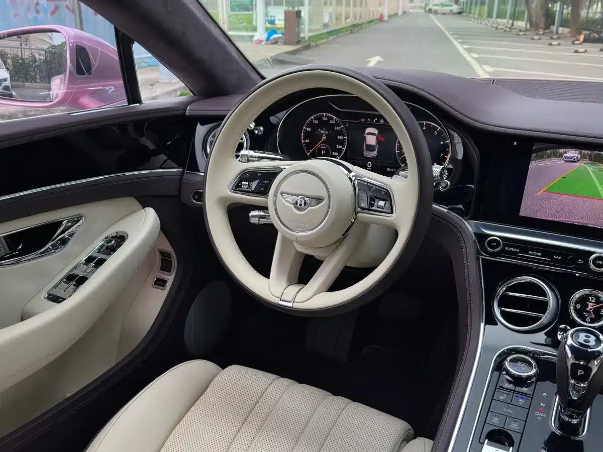 2022 Continental 4.0T GT V8 — миниатюра 17