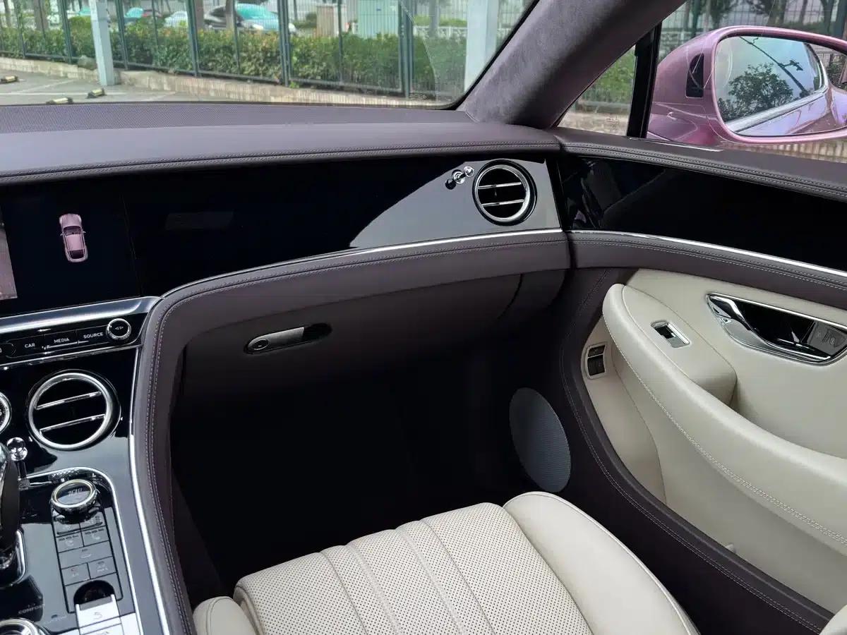 2022 Continental 4.0T GT V8 — миниатюра 20