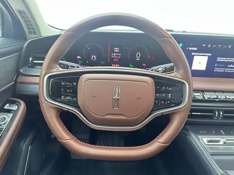 Lincoln Z 2024 2.0T Two-Wheel Drive Premium Hybrid — миниатюра 16