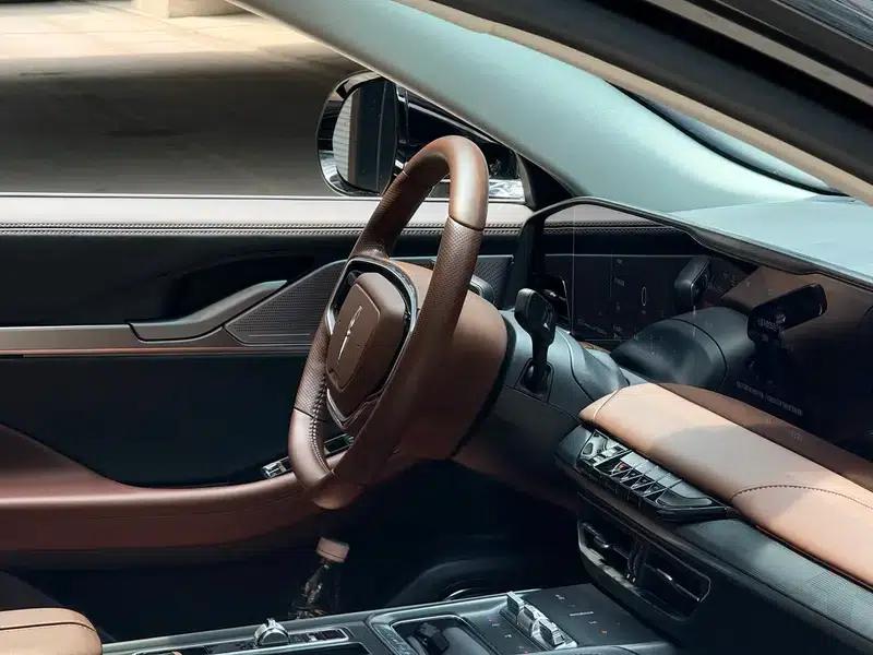 Lincoln Z 2025 2.0T Two-Wheel Drive Premium Hybrid — миниатюра 21