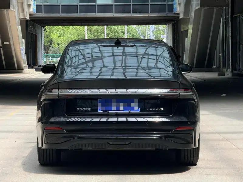 Lincoln Z 2025 2.0T Two-Wheel Drive Premium Hybrid — миниатюра 6