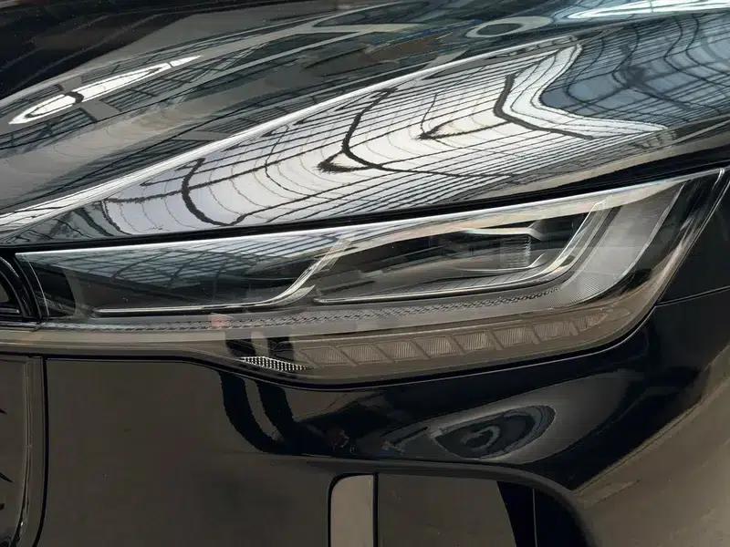 Lincoln Z 2025 2.0T Two-Wheel Drive Premium Hybrid — миниатюра 10