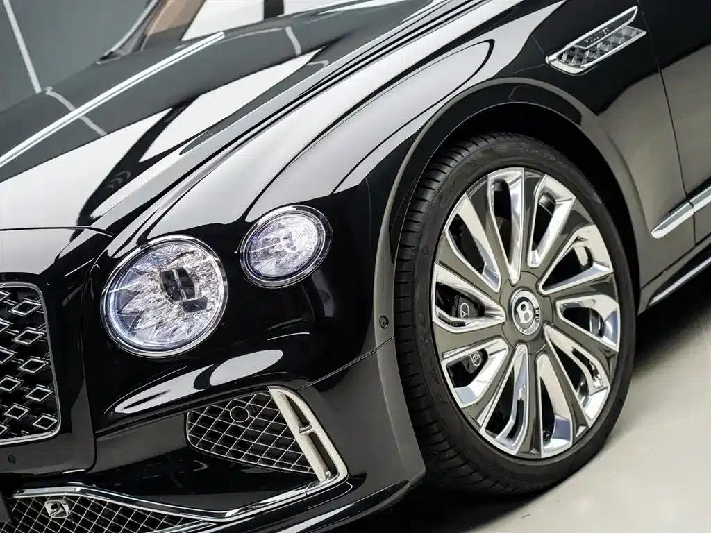 Flying Spur Plug-in Hybrid 2025 4.0T V8 Mulliner — миниатюра 2