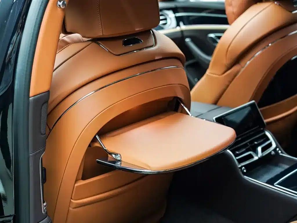 Flying Spur Plug-in Hybrid 2025 4.0T V8 Mulliner — миниатюра 11