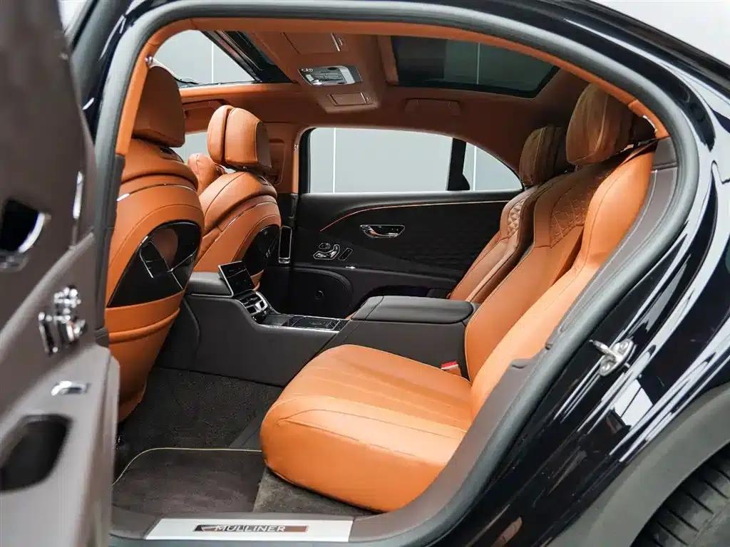 Flying Spur Plug-in Hybrid 2025 4.0T V8 Mulliner — миниатюра 12