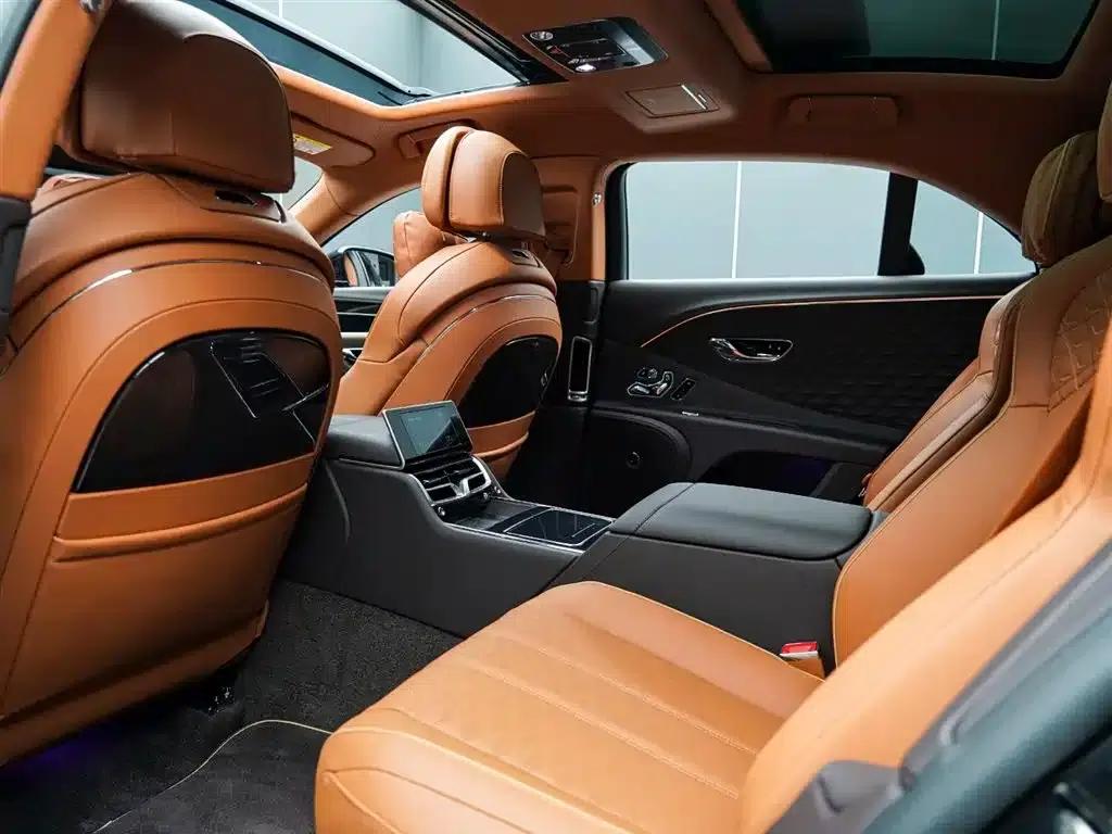 Flying Spur Plug-in Hybrid 2025 4.0T V8 Mulliner — миниатюра 14