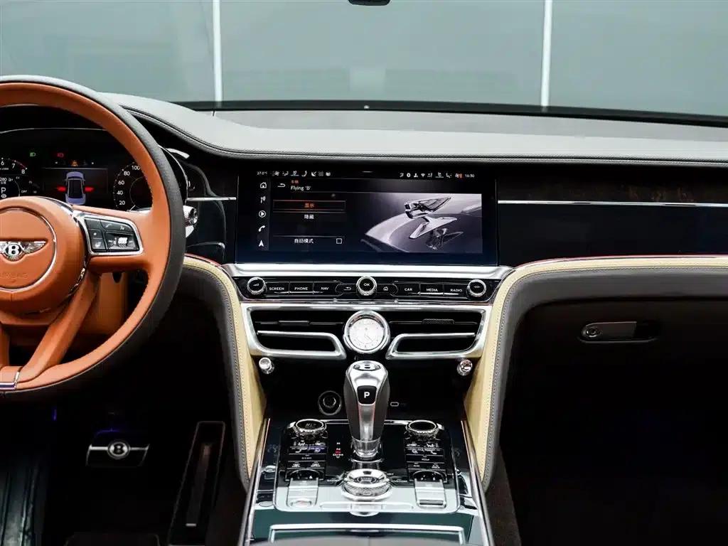 Flying Spur Plug-in Hybrid 2025 4.0T V8 Mulliner — миниатюра 16