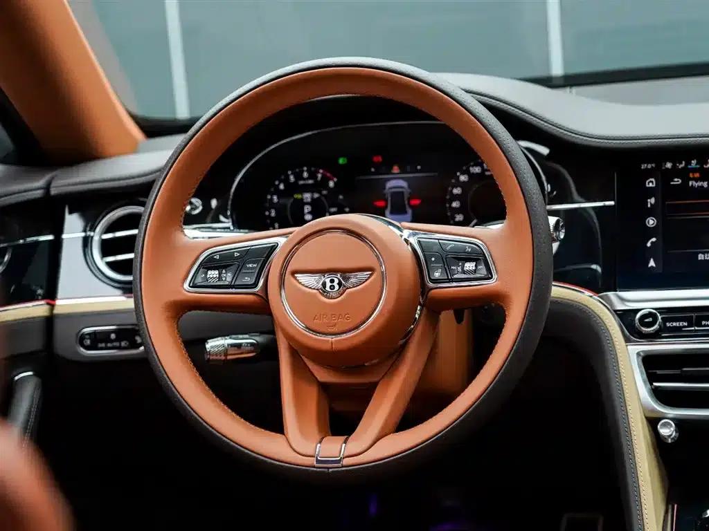 Flying Spur Plug-in Hybrid 2025 4.0T V8 Mulliner — миниатюра 17