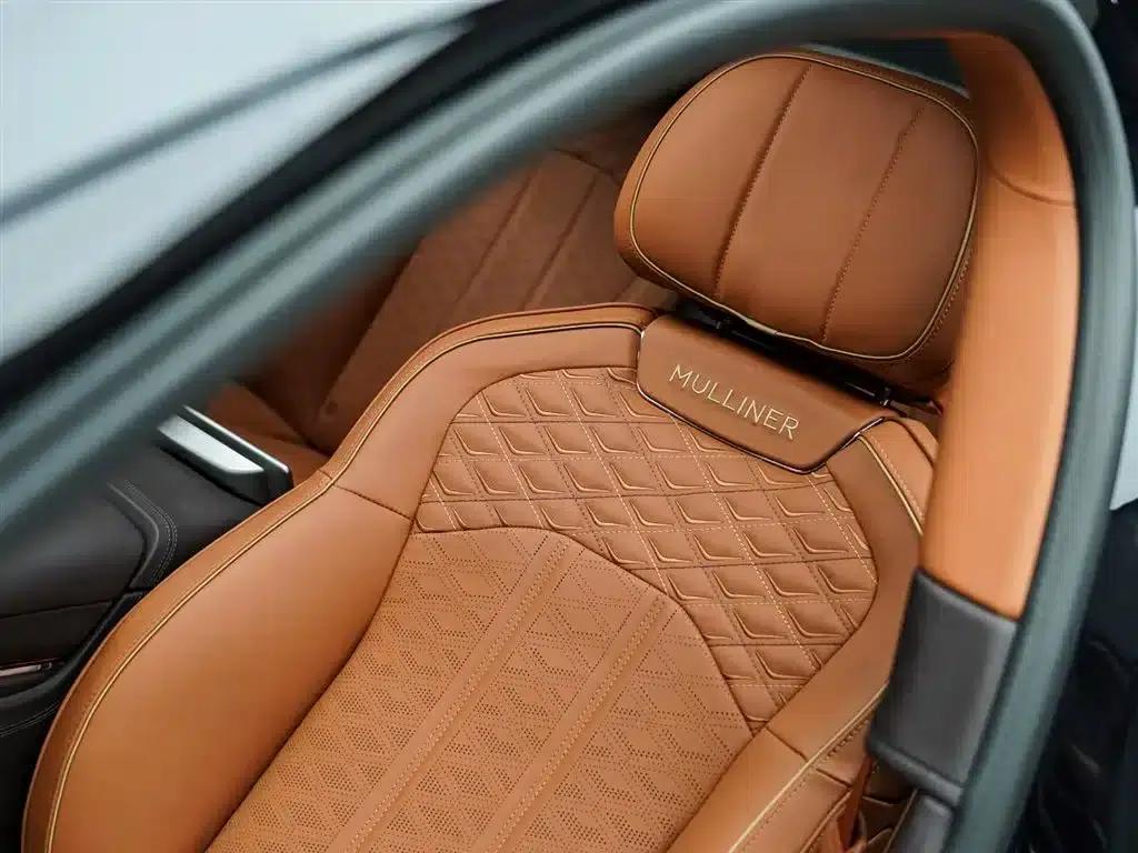 Flying Spur Plug-in Hybrid 2025 4.0T V8 Mulliner — миниатюра 22