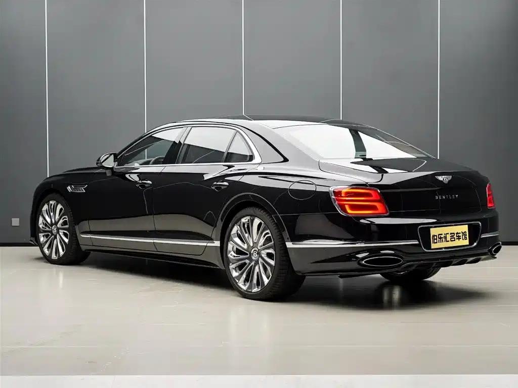 Flying Spur Plug-in Hybrid 2025 4.0T V8 Mulliner — миниатюра 5