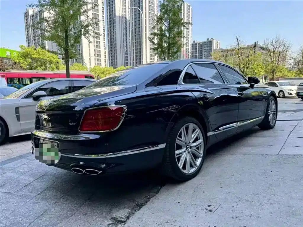 2023 Flying Spur Plug-in Hybrid 2.9T V6 Hybrid S — миниатюра 3