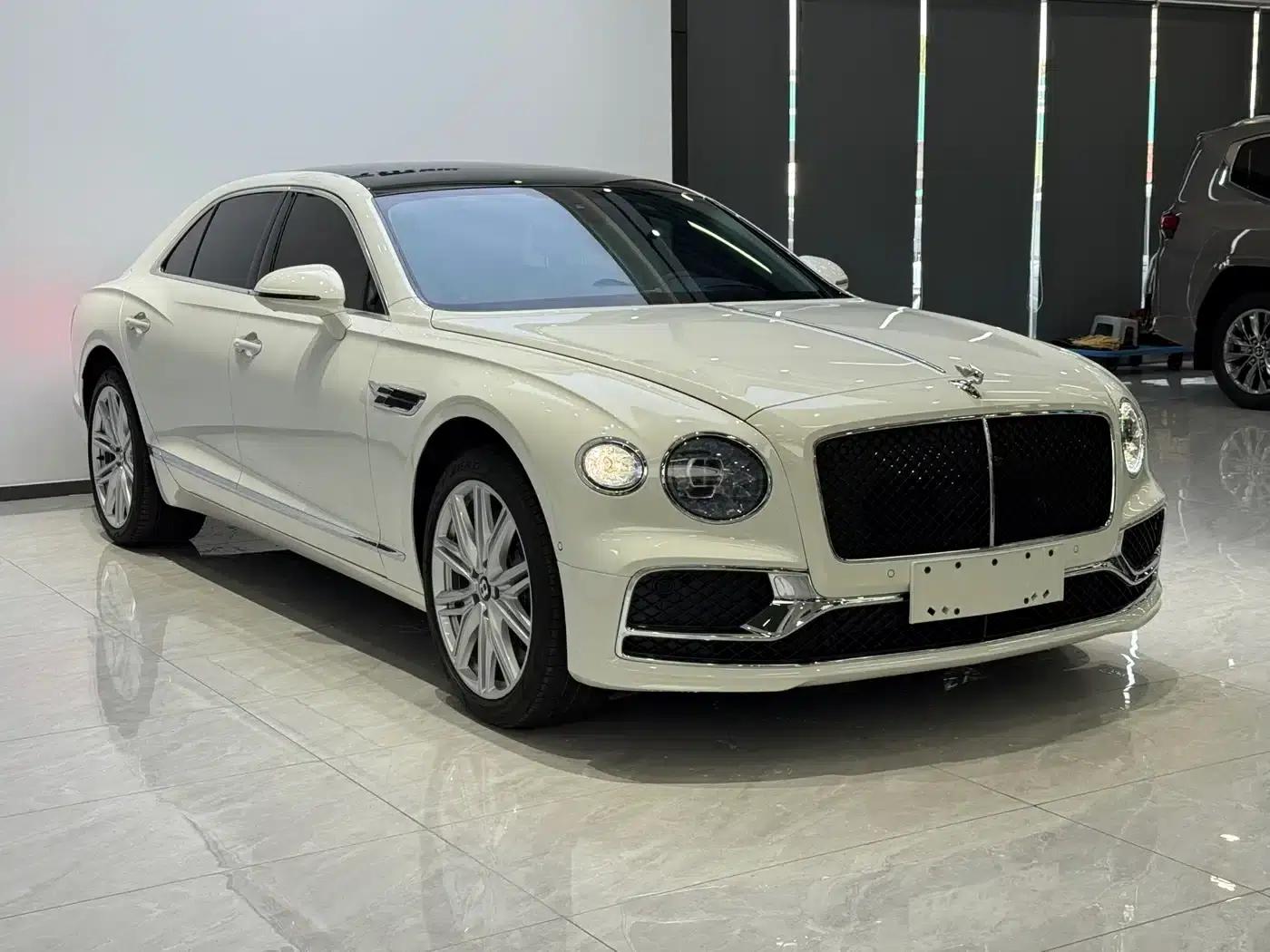 2024 Flying Spur Plug-in Hybrid 2.9T V6 Hybrid — миниатюра 3