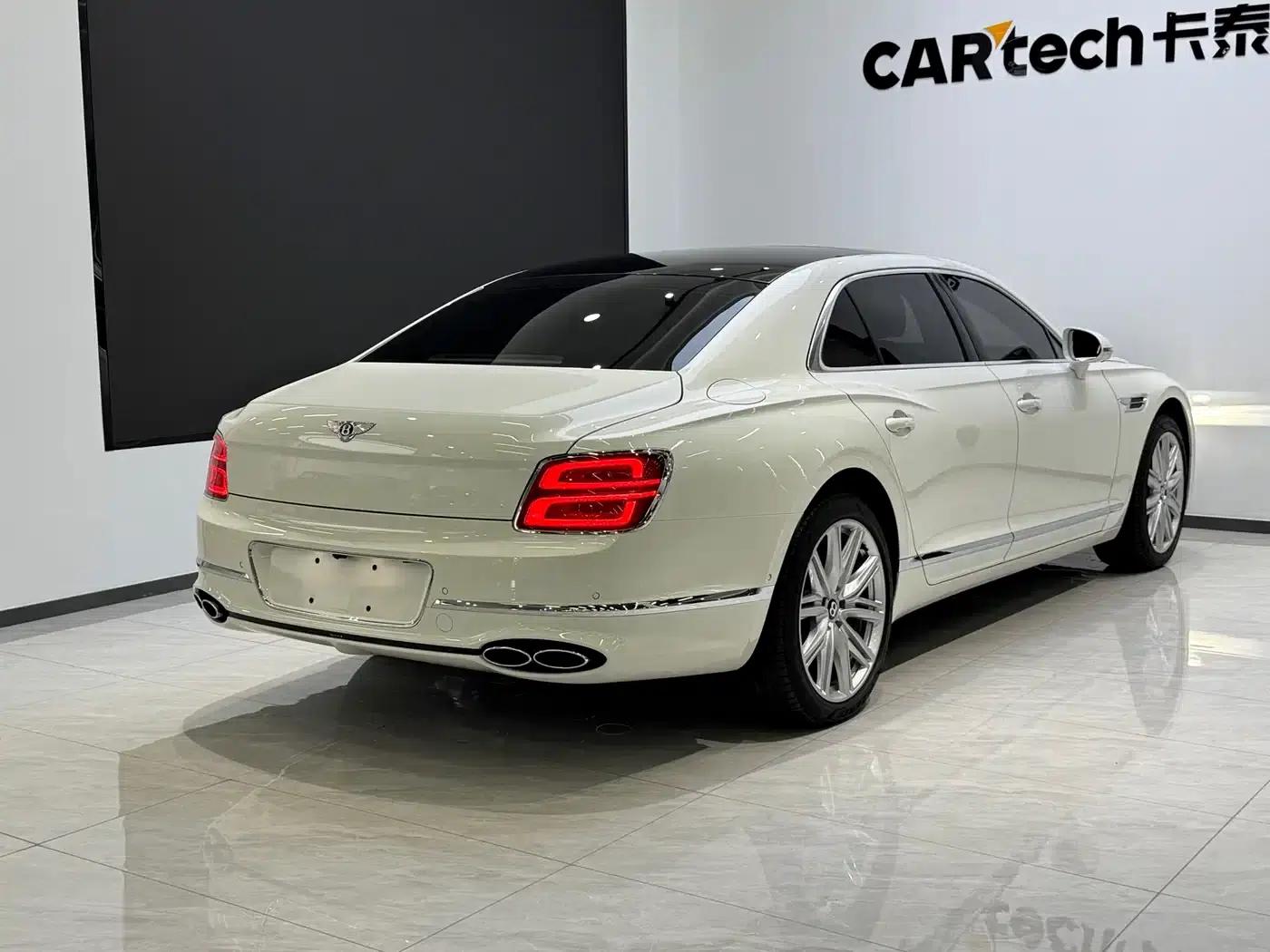 2024 Flying Spur Plug-in Hybrid 2.9T V6 Hybrid — миниатюра 4