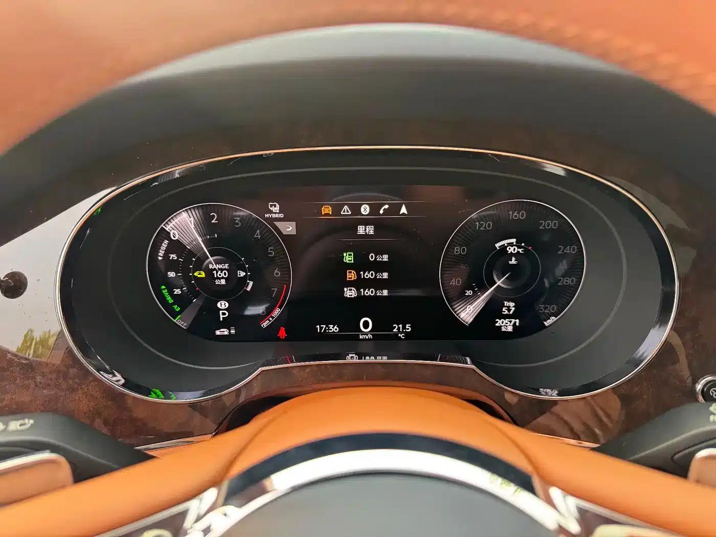 Bentayga Plug-in Hybrid 2021 3.0T PHEV — миниатюра 19