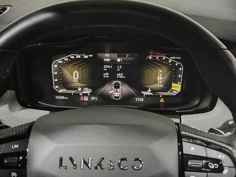 Lynk & Co 03 2022 2.0TD DCT Pro — миниатюра 8