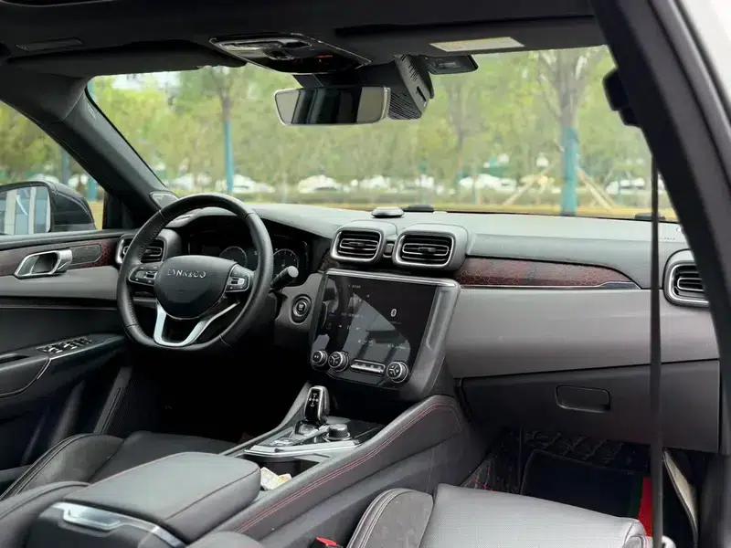 Lynk & Co 03 2019 1.5TD DCT Pro Edition — миниатюра 12