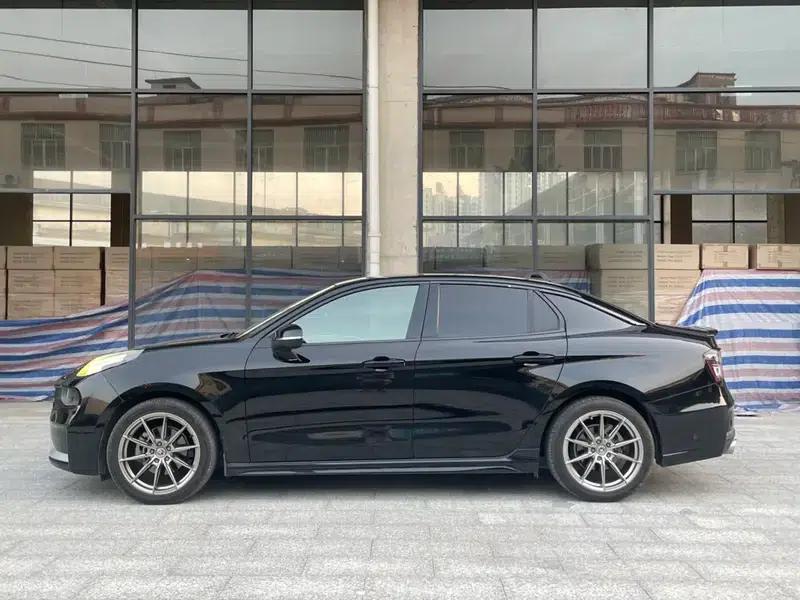 Lynk & Co 03 2019 1.5TD DCT Sport Edition — миниатюра 4
