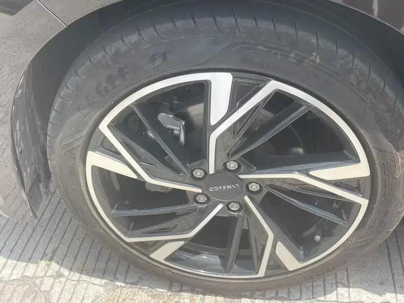 Lynk & Co 03 2023 1.5TD DCT Pro — миниатюра 10