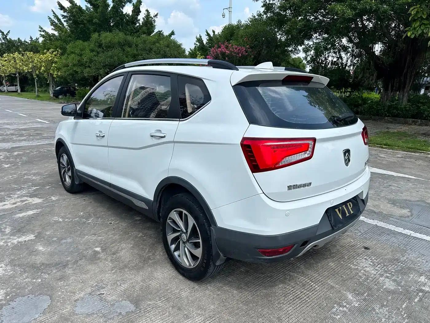 Baojun 560 2016 1.8L Manual Deluxe Edition — миниатюра 7