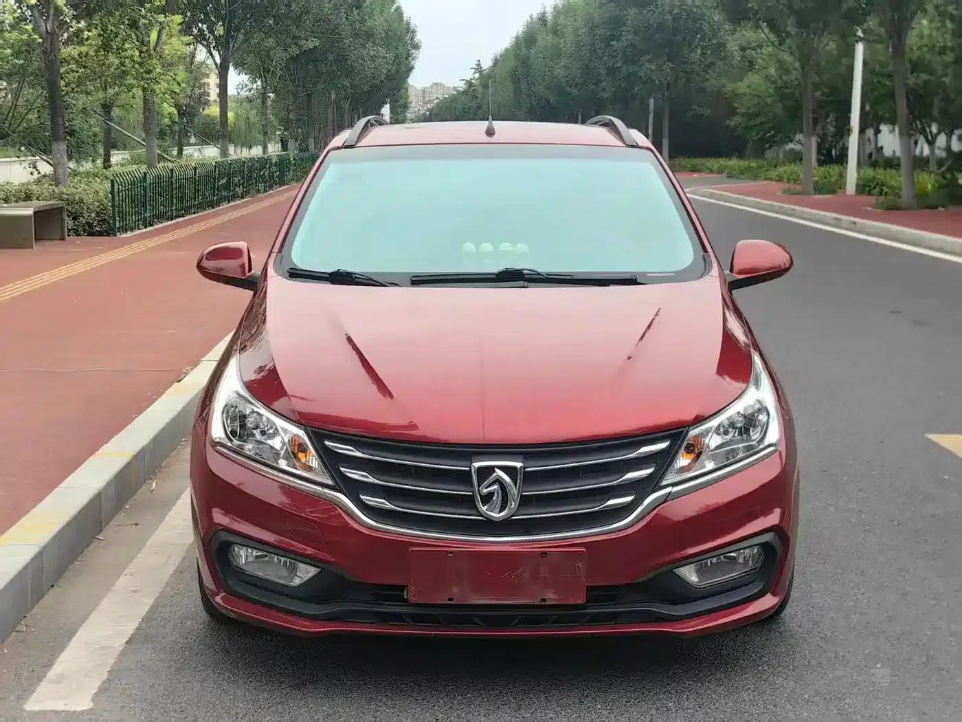 Baojun 310 2017 1.5L Automatic Fashion Edition — миниатюра 2