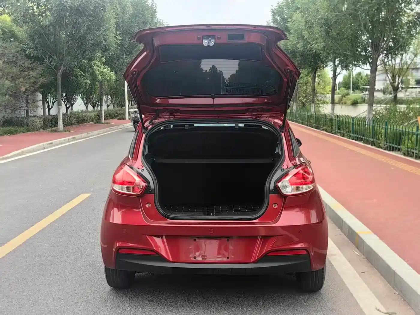 Baojun 310 2017 1.5L Automatic Fashion Edition — миниатюра 6