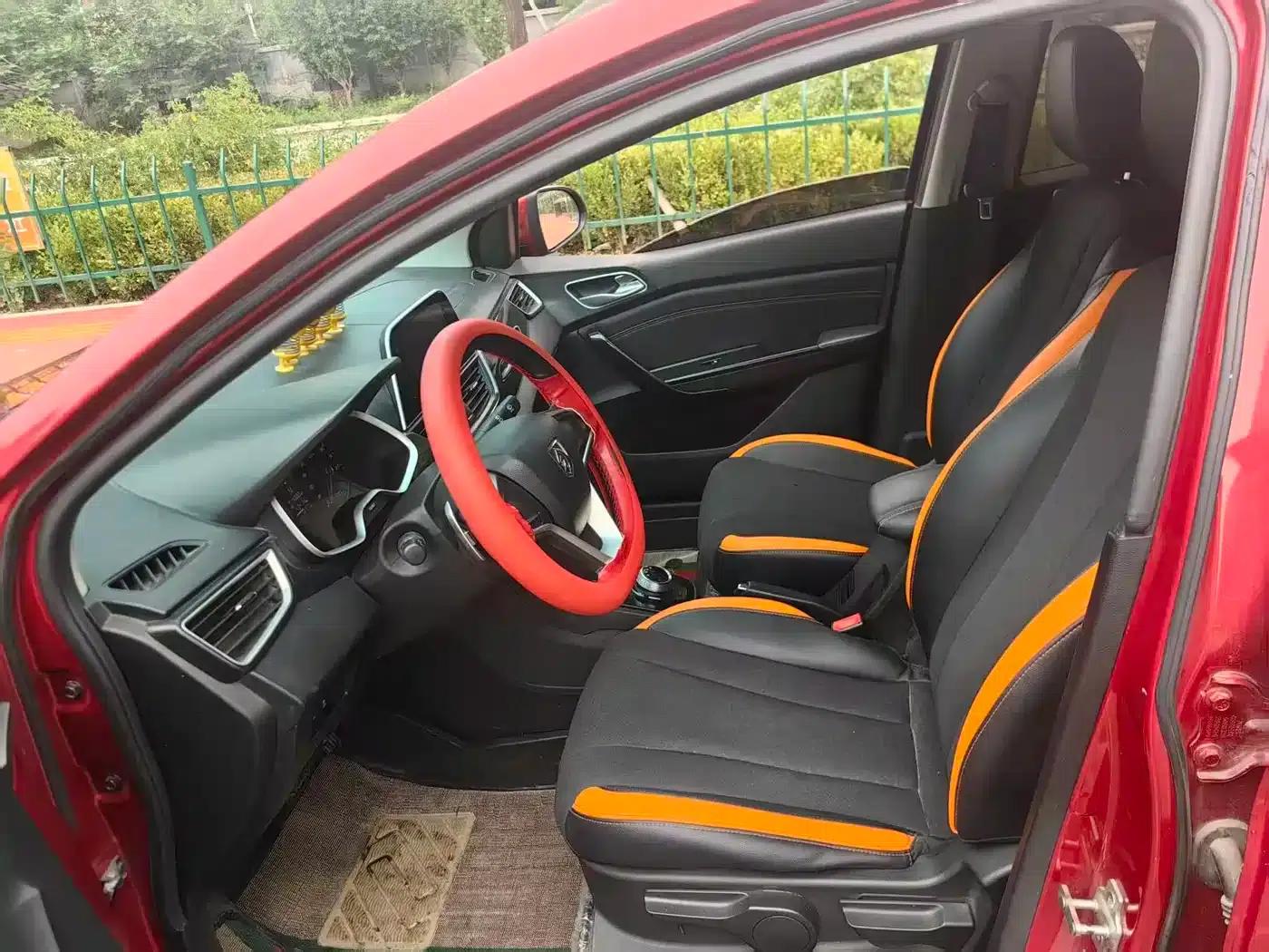 Baojun 310 2017 1.5L Automatic Fashion Edition — миниатюра 8