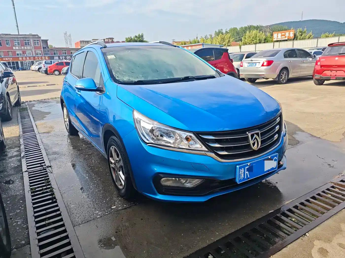Baojun 310 2016 1.2L Manual Deluxe Edition — миниатюра 2