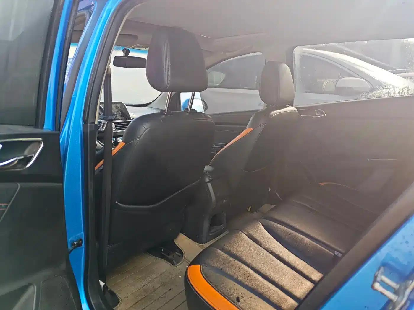 Baojun 310 2016 1.2L Manual Deluxe Edition — миниатюра 6
