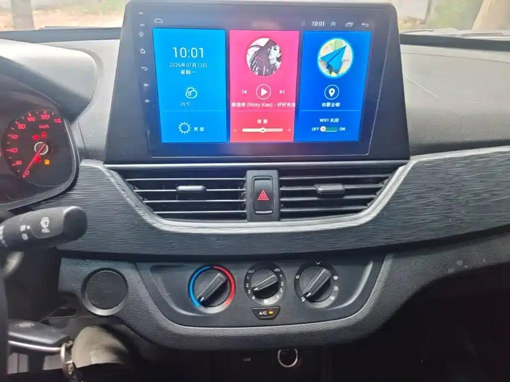 Baojun 310 2016 1.2L Manual Comfort Model — миниатюра 13