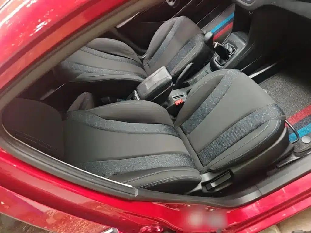 Baojun 310 2016 1.2L Manual Comfort Model — миниатюра 25
