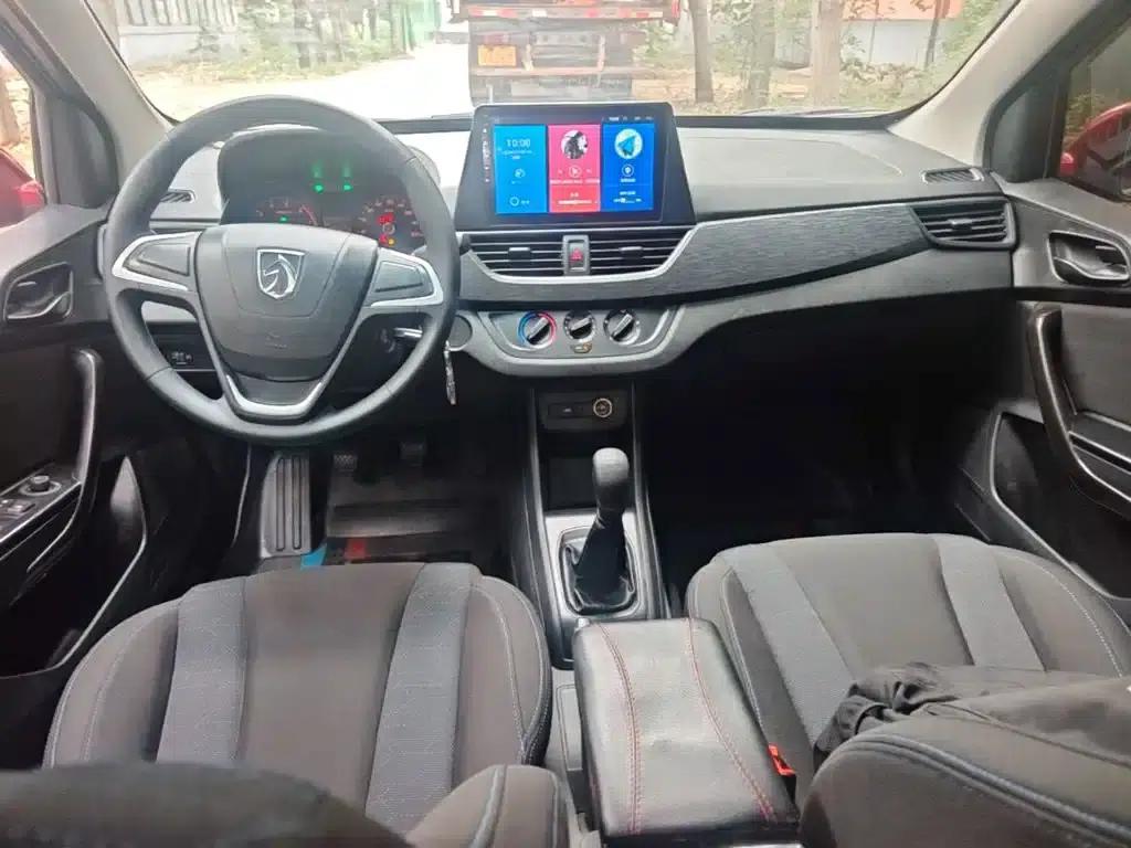 Baojun 310 2016 1.2L Manual Comfort Model — миниатюра 10