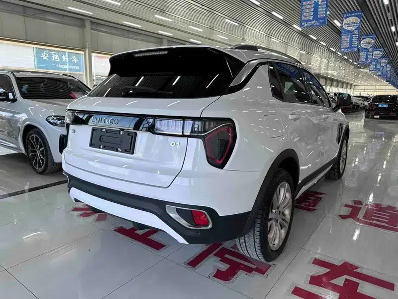 Lynk & Co 01 2017 2.0T 2WD Pro Edition — миниатюра 6