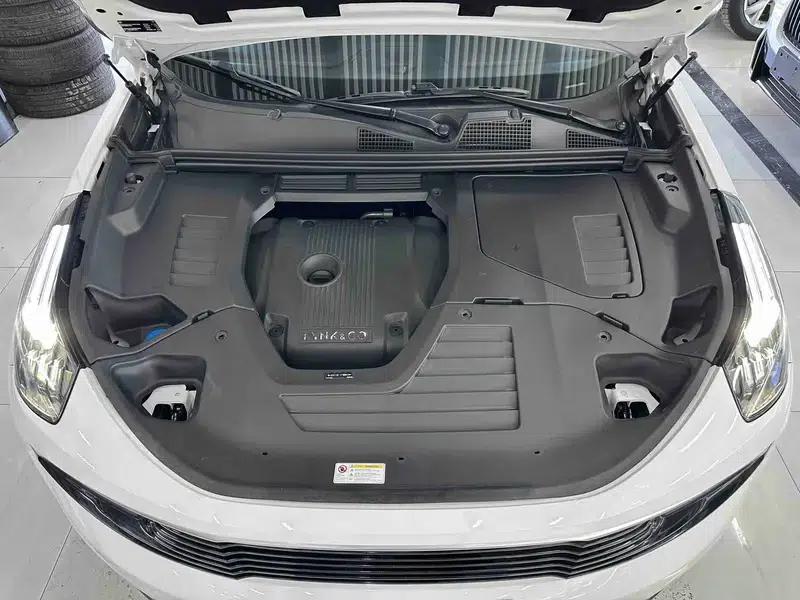 Lynk & Co 01 2017 2.0T 2WD Pro Edition — миниатюра 8