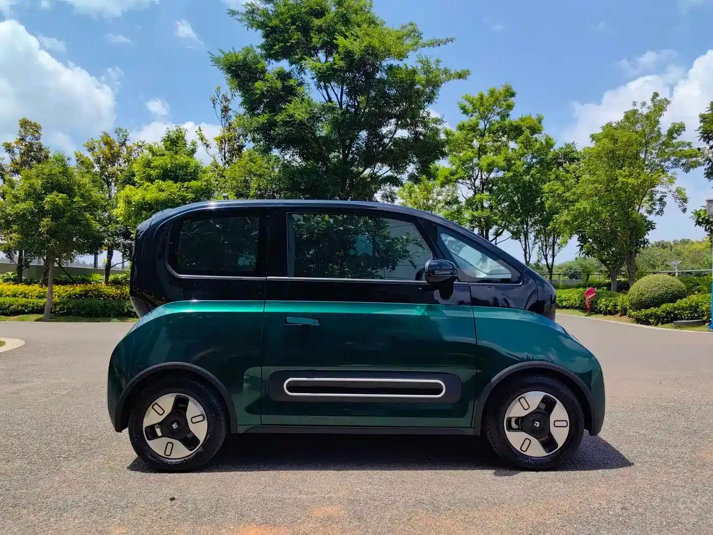Baojun KiWi EV 2022 Artist Light Edition Ternary Lithium — миниатюра 22