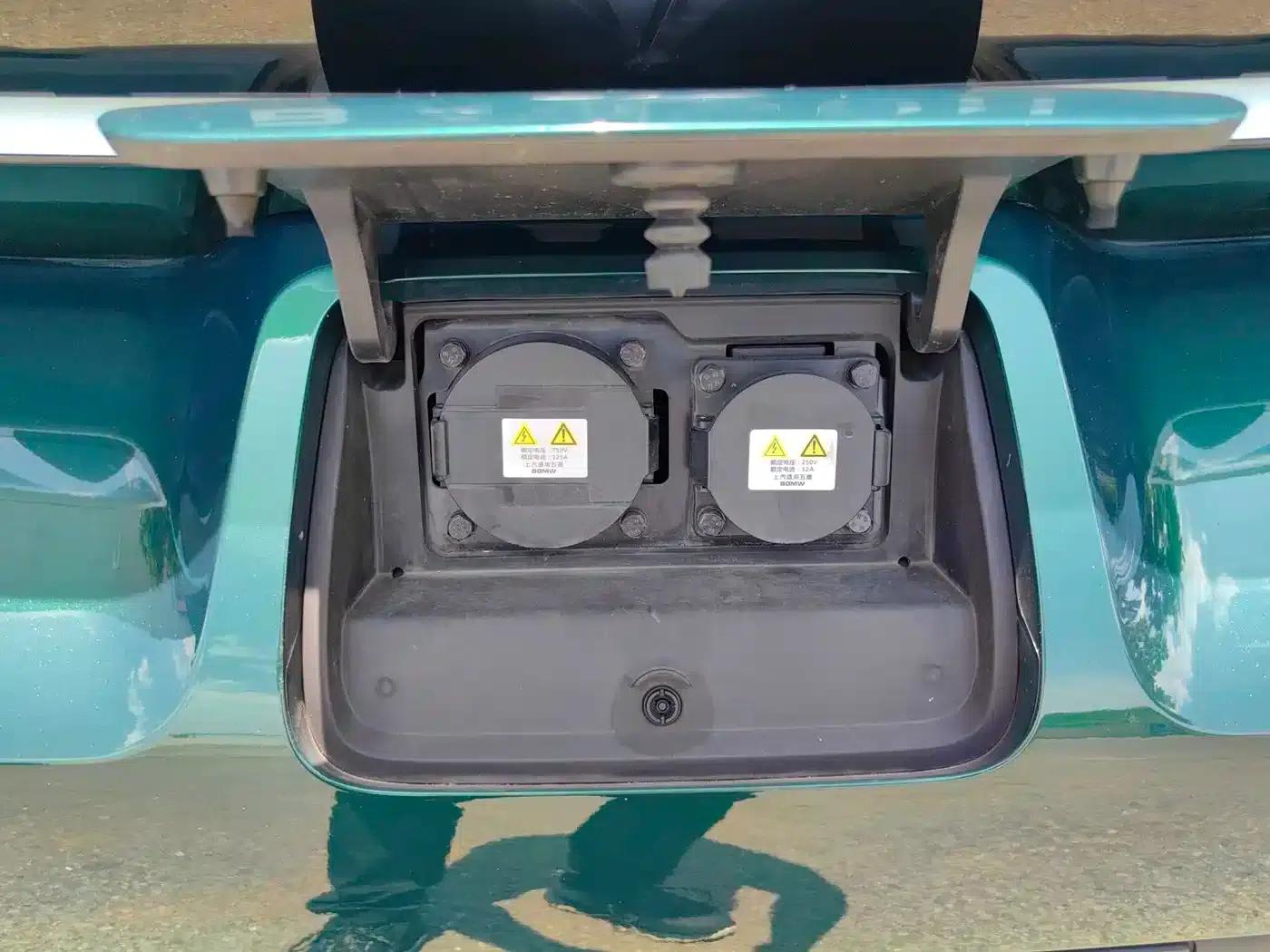 Baojun KiWi EV 2022 Artist Light Edition Ternary Lithium — миниатюра 28