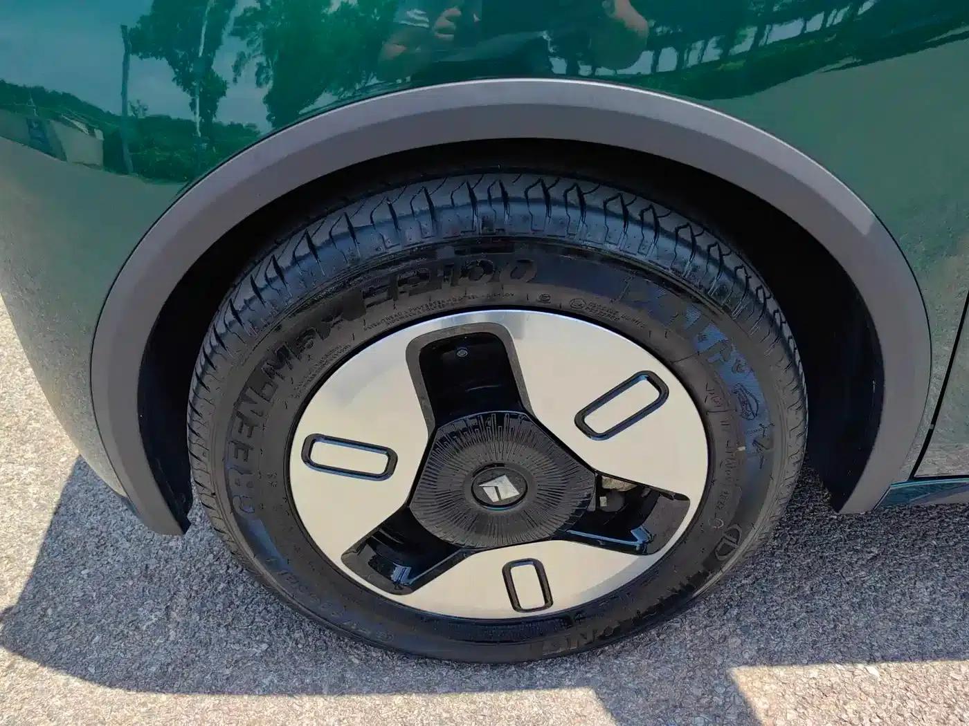 Baojun KiWi EV 2022 Artist Light Edition Ternary Lithium — миниатюра 31