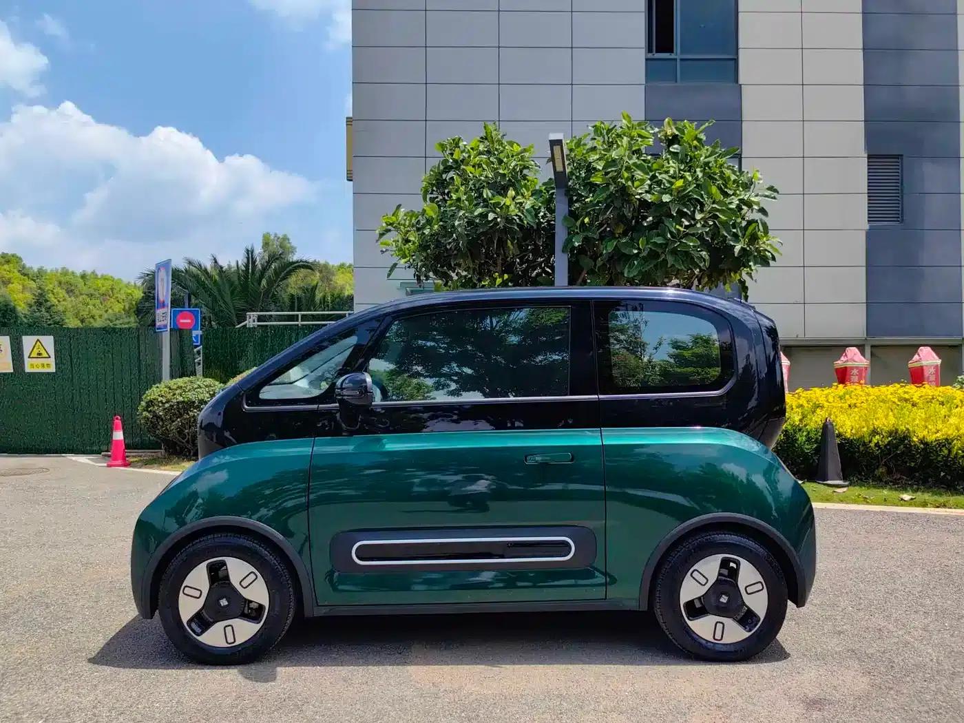 Baojun KiWi EV 2022 Artist Light Edition Ternary Lithium — миниатюра 7