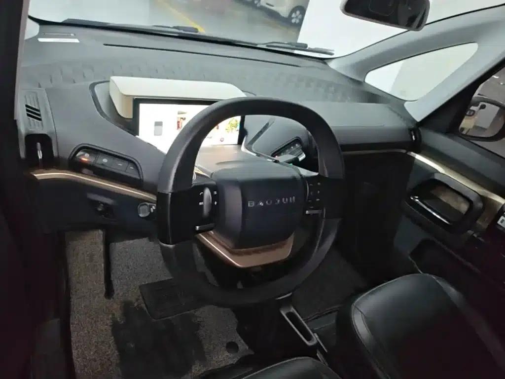 Baojun KiWi EV 2021 Artist Edition Ternary Lithium — миниатюра 11