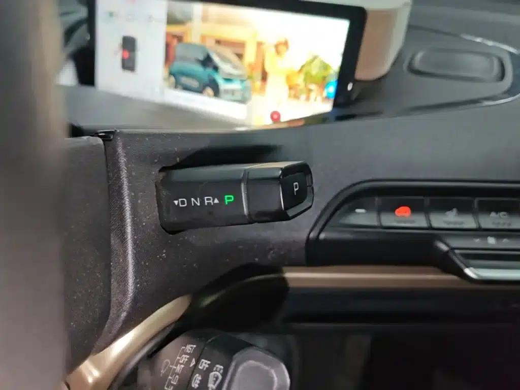 Baojun KiWi EV 2021 Artist Edition Ternary Lithium — миниатюра 14