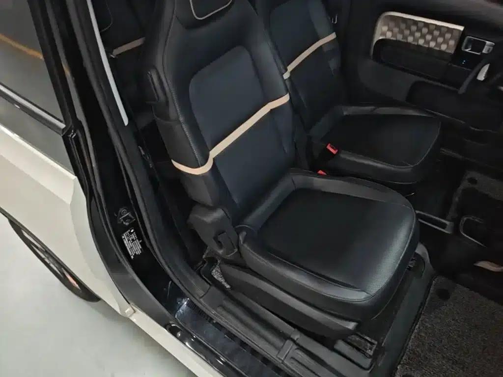 Baojun KiWi EV 2021 Artist Edition Ternary Lithium — миниатюра 25