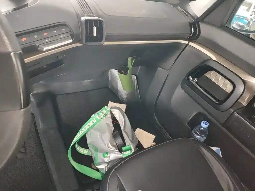 Baojun KiWi EV 2022 Artist Light Edition Ternary Lithium — миниатюра 13