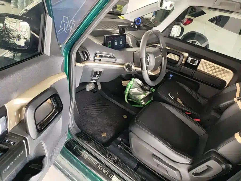 Baojun KiWi EV 2022 Artist Light Edition Ternary Lithium — миниатюра 16