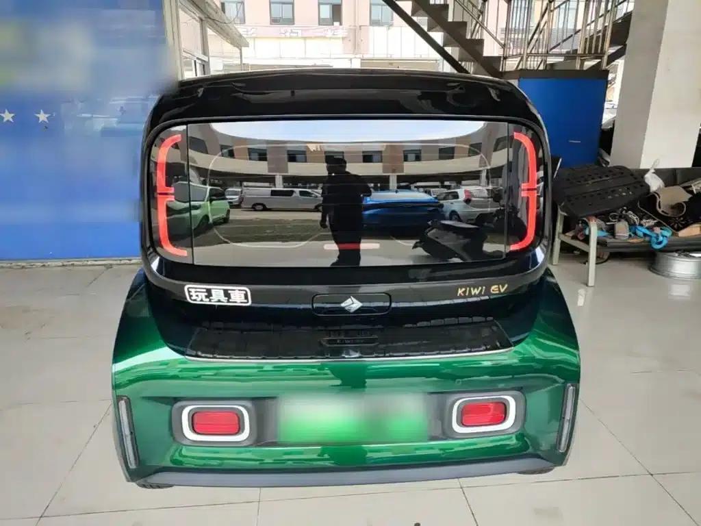Baojun KiWi EV 2022 Artist Light Edition Ternary Lithium — миниатюра 6