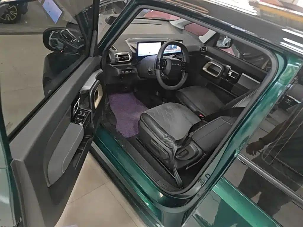 Baojun KiWi EV 2023 DJI Edition Lithium Iron Phosphate — миниатюра 16