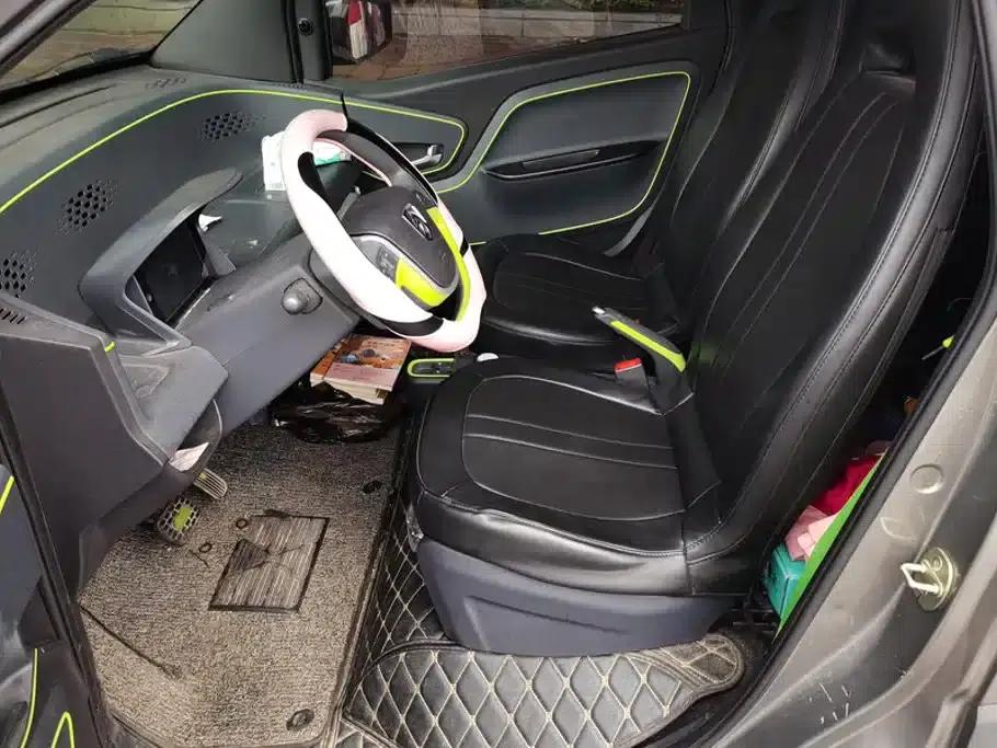 Baojun E100 2019 Model 250KM Smart Edition — миниатюра 11