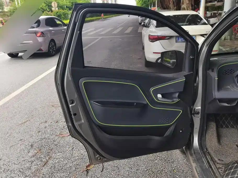 Baojun E100 2019 Model 250KM Smart Edition — миниатюра 7