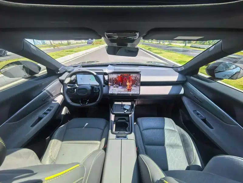 Lynk & Co 08 EM-P 2023 Model, 245km Super Long Range Halo — миниатюра 26