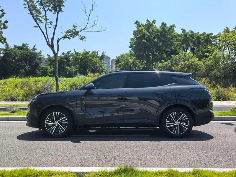 Lynk & Co 08 EM-P 2023 Model, 245km Super Long Range Halo — миниатюра 4