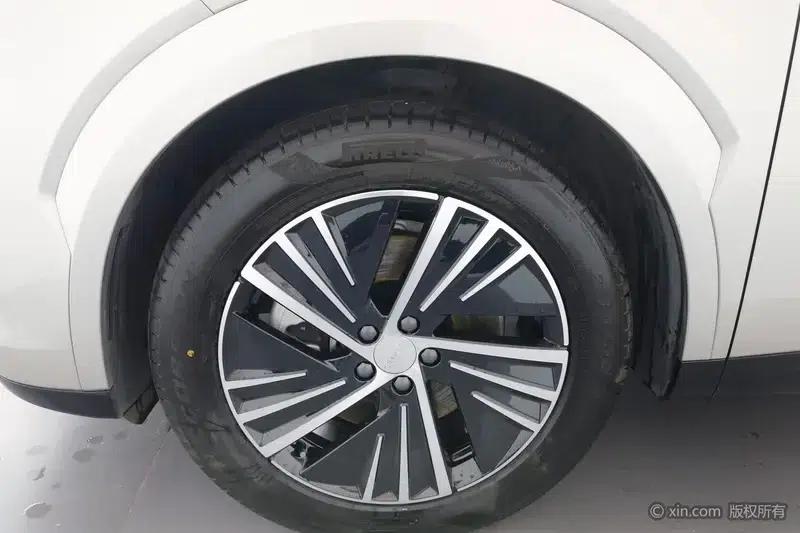 Lynk & Co 08 EM-P 2025 Model, 120km Long Range Halo — миниатюра 8